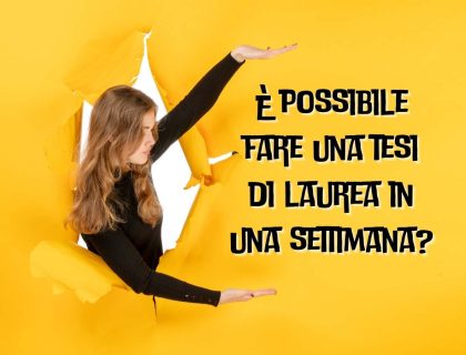 Donna che indica un testo con sfondo giallo che dice È possibile fare una tesi di laurea in una settimana
